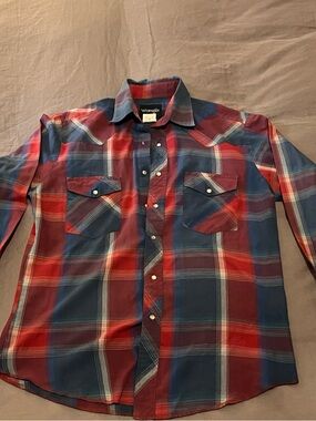 Wrangler Red and Blue Plaid Button-Down Western Shirt
